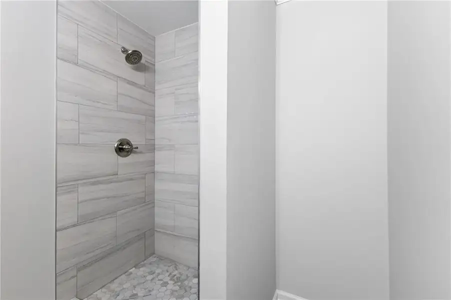 Image 48 of a home in .