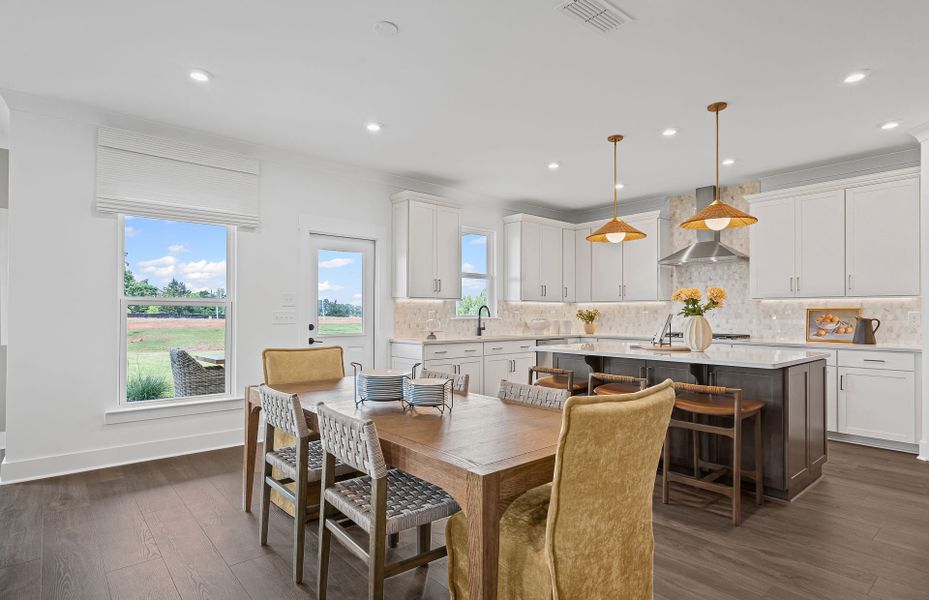 Representative furnished interior of a home built from the Riverton by Pulte Homes in Creekside at Skelton, Hoschton (Image 31).