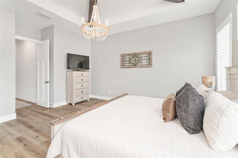 Furnished interior view inside a new home in , Oxford (Image 53).