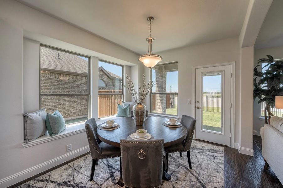Representative furnished interior of a home built from the Regatta by Stonehollow Homes in Meadow Vista, Anna (Image 17).