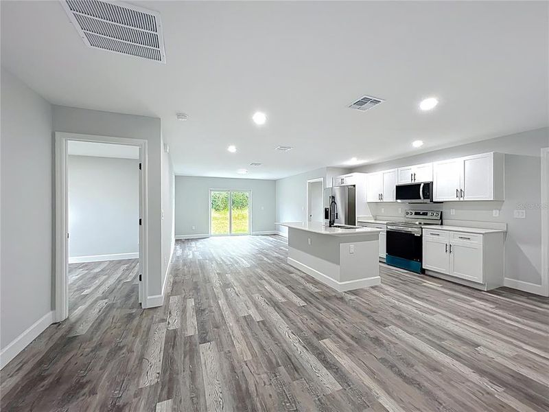 Image 36 of a home in .