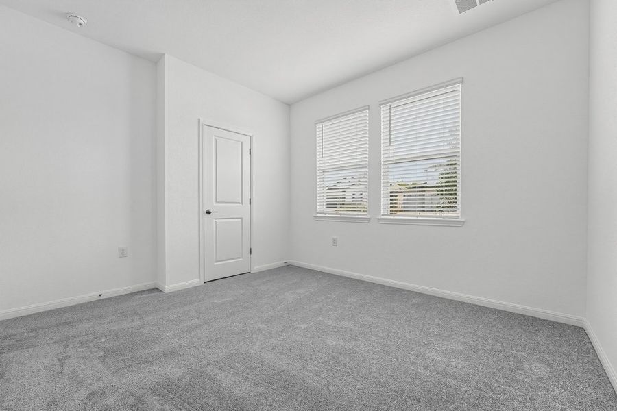 Spacious, unfurnished interior of a new home in Lisso, Pflugerville (Image 23).