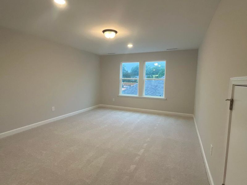 Spacious, unfurnished interior of a new home in Sage on North Main, Wake Forest (Image 18). Spacious, unfurnished interior of a new home in Sage on North Main, Wake Forest (Image 18).