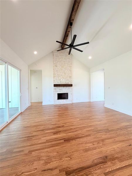 Spacious, unfurnished interior of a new home in , Weatherford (Image 35).