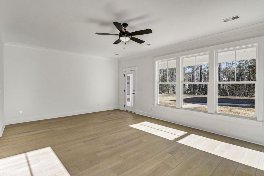 Spacious, unfurnished interior of a new home in Clubside Reserve at Summerlake, Lexington (Image 39).