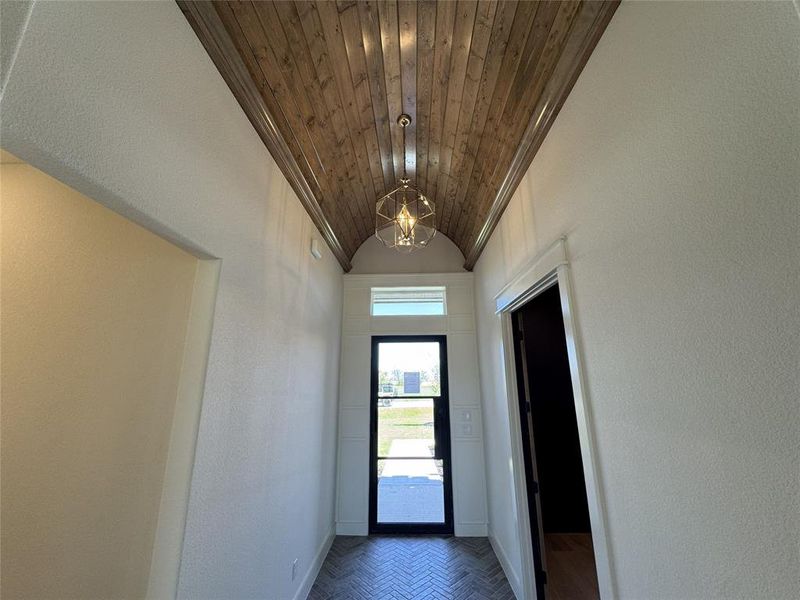 Spacious, unfurnished interior of a new home in Summit Ranch, Aledo (Image 27).