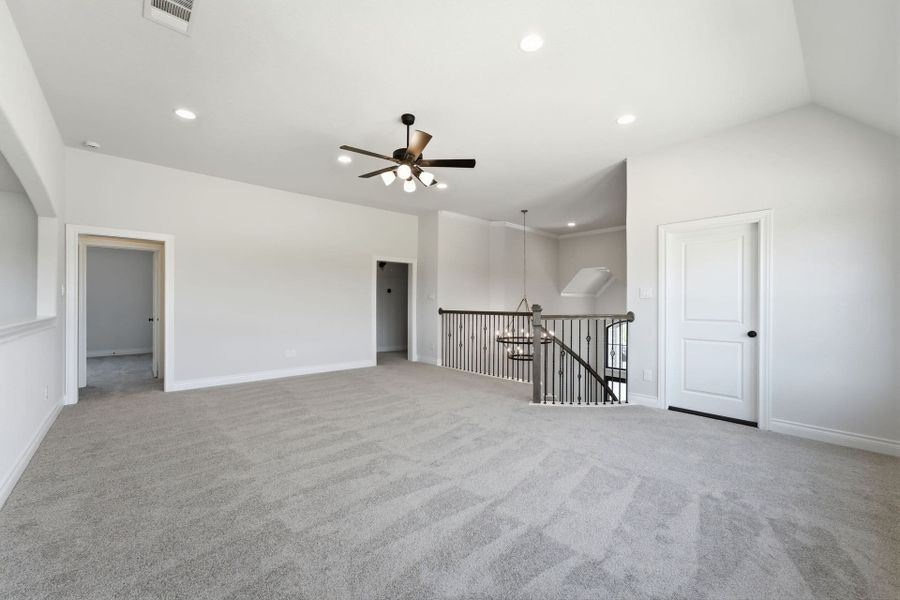 Spacious, unfurnished interior of a new home in Bridgeland 50′, Cypress (Image 33).