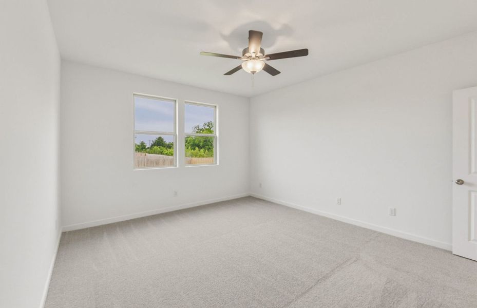 Spacious, unfurnished interior of a new home in County View, Temple (Image 31).