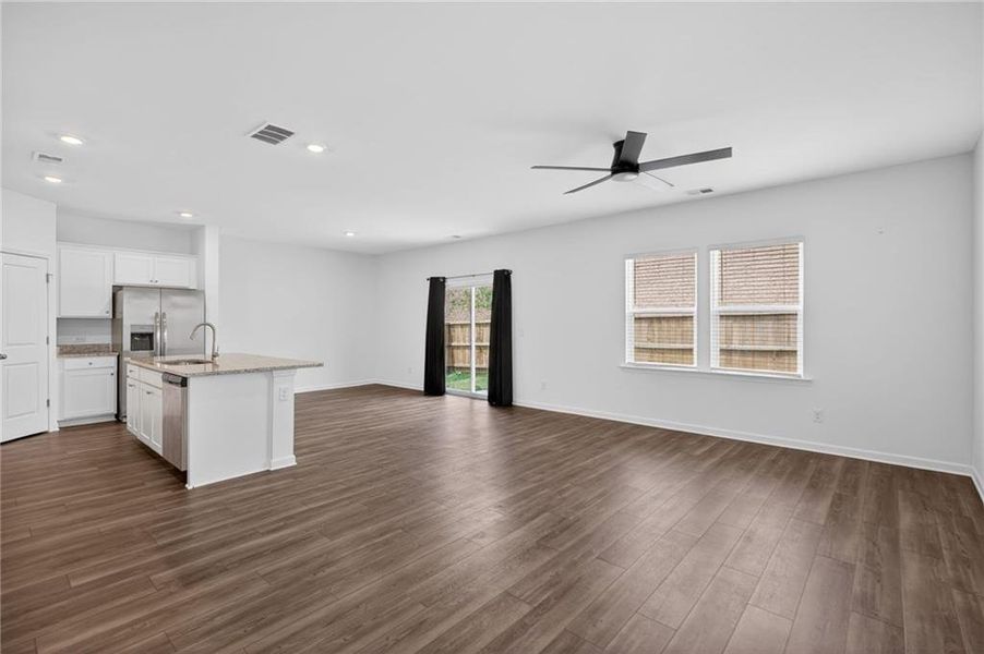 Spacious, unfurnished interior of a new home in , Union City (Image 24). Spacious, unfurnished interior of a new home in , Union City (Image 24).