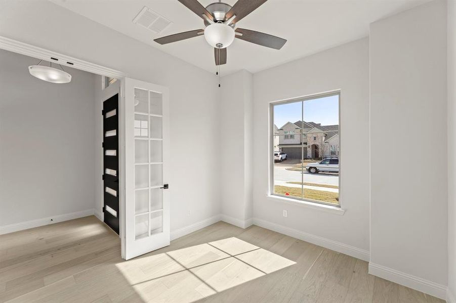 04. 8505 Watersway - Study