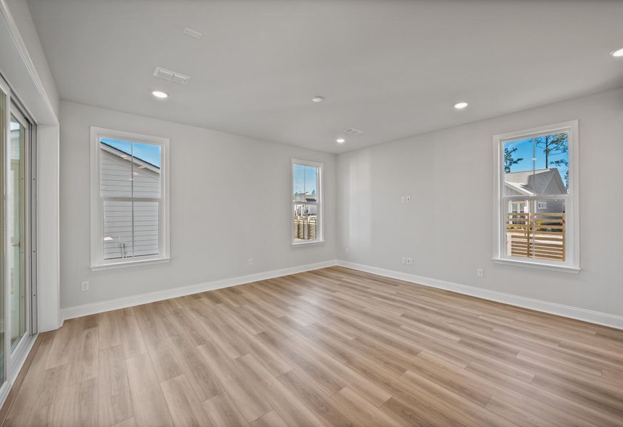 Spacious, unfurnished interior of a new home in Nexton, Summerville (Image 18).