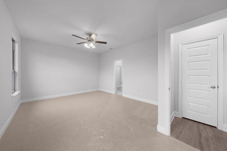 Spacious, unfurnished interior of a new home in Stonecreek, Sulphur Springs (Image 29). Spacious, unfurnished interior of a new home in Stonecreek, Sulphur Springs (Image 29).