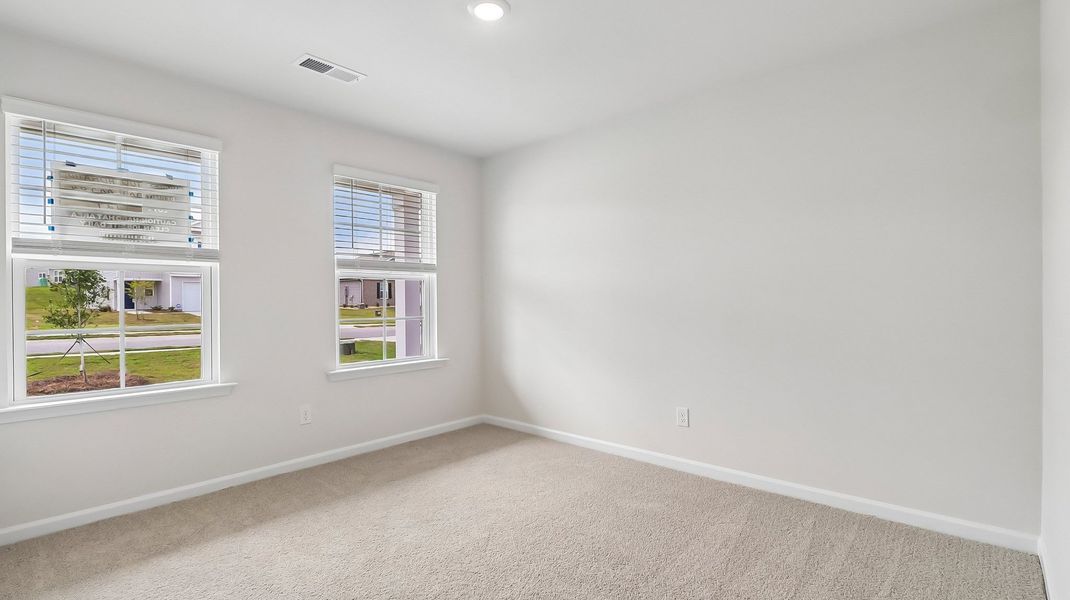 Spacious, unfurnished interior of a new home in Gates Village, Lugoff (Image 23).