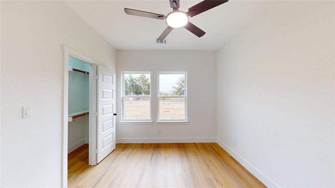 Spacious, unfurnished interior of a new home in , Greenville (Image 29).