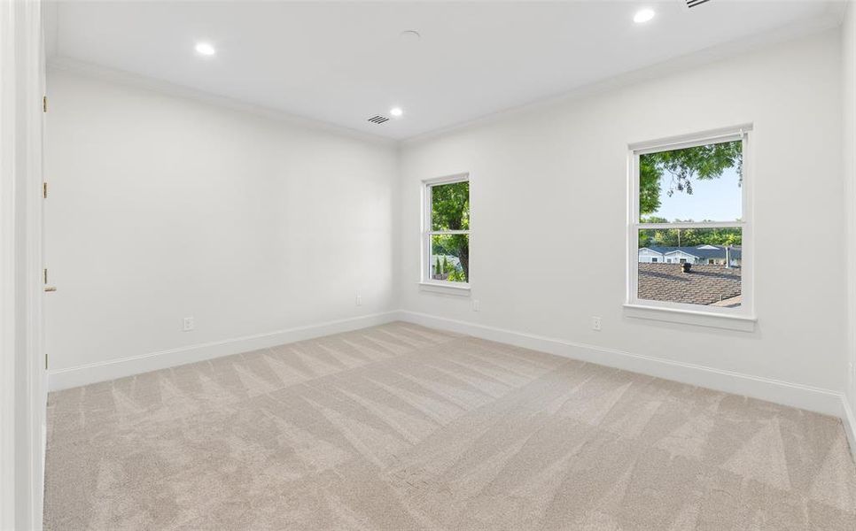 Spacious, unfurnished interior of a new home in , Dallas (Image 28). Spacious, unfurnished interior of a new home in , Dallas (Image 28).