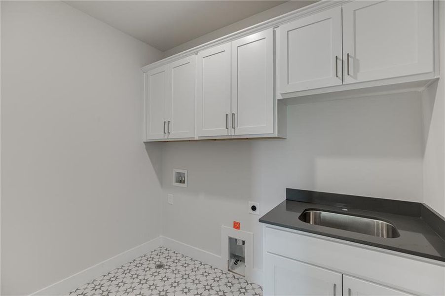 Furnished interior view inside a new home in , Buford (Image 7).