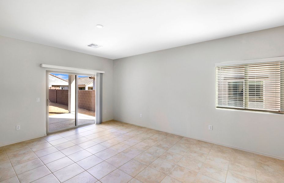 Spacious, unfurnished interior of a new home in El Rancho Santa Rosa, Maricopa (Image 14). Spacious, unfurnished interior of a new home in El Rancho Santa Rosa, Maricopa (Image 14).