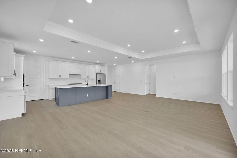 Spacious, unfurnished interior of a new home in Del Webb Saint Johns, St. Johns (Image 20).