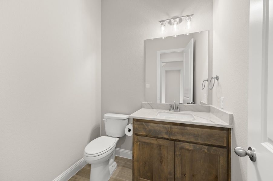 127 Oak Meadow Lane, Weathrford TX - Half Bath