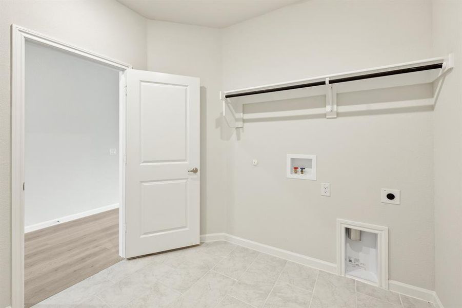 Image 27 of a home in Godley Ranch Elements. Image 27 of a home in Godley Ranch Elements.