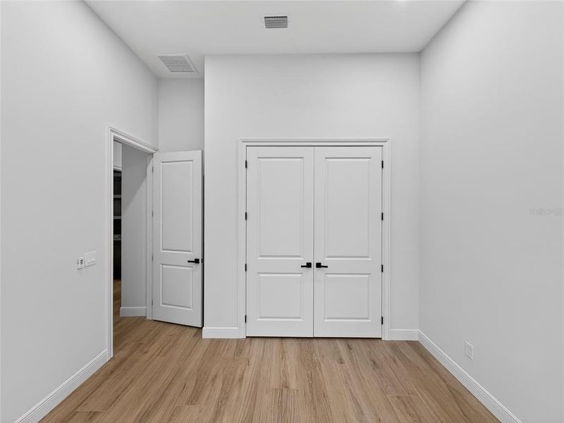 Spacious, unfurnished interior of a new home in , Port Charlotte (Image 80).