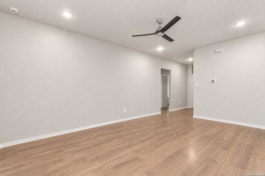 Spacious, unfurnished interior of a new home in Saengerhalle Meadows, New Braunfels (Image 24). Spacious, unfurnished interior of a new home in Saengerhalle Meadows, New Braunfels (Image 24).