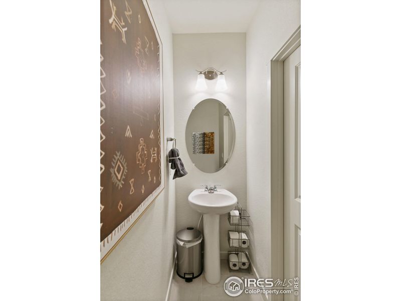 Furnished interior view inside a new home in Settlers Crossing, Commerce City (Image 5).