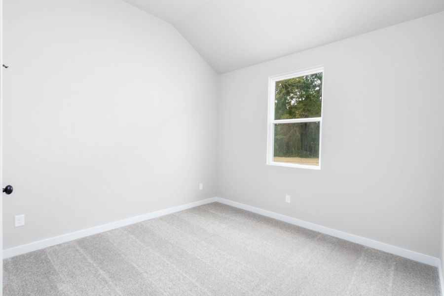 Representative unfurnished interior of a home built from the Sitka by Nason Homes in Brady Estates, Murfreesboro (Image 27).