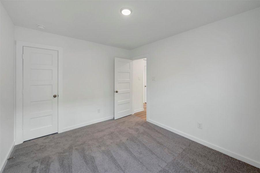 Spacious, unfurnished interior of a new home in Indian Springs, Crosby (Image 23).