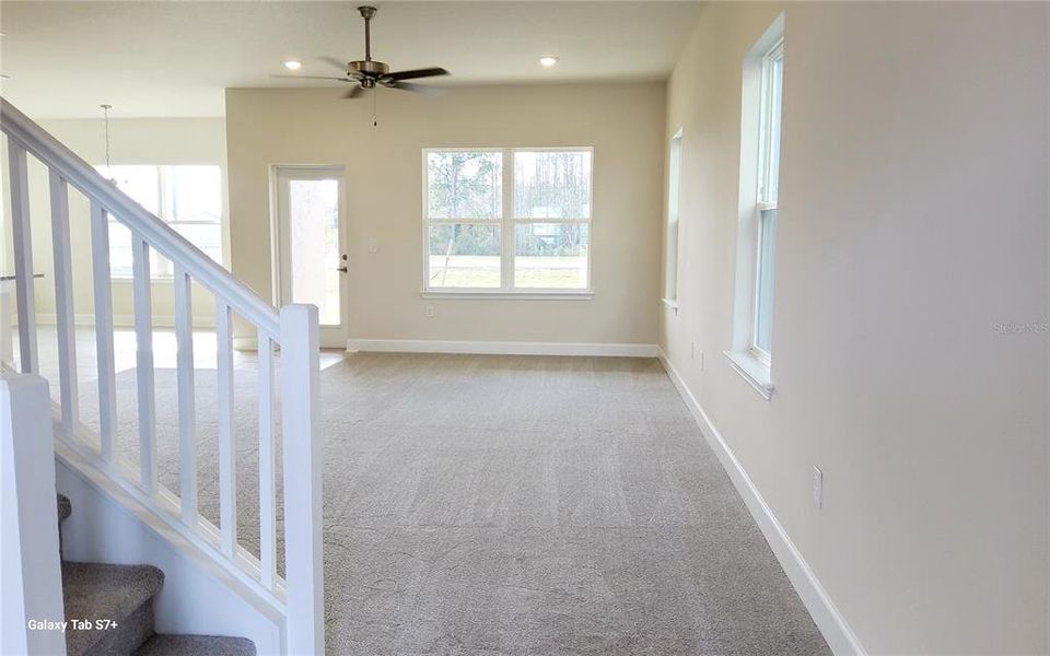 Spacious, unfurnished interior of a new home in , Harmony (Image 10).