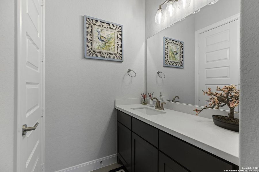 Furnished interior view inside a new home in Megan's Landing 1/2 Acre, San Antonio (Image 8). Furnished interior view inside a new home in Megan's Landing 1/2 Acre, San Antonio (Image 8).