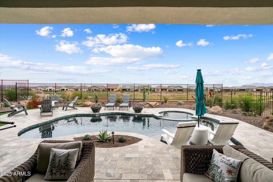 Backyard Pool/Spa/Firepit