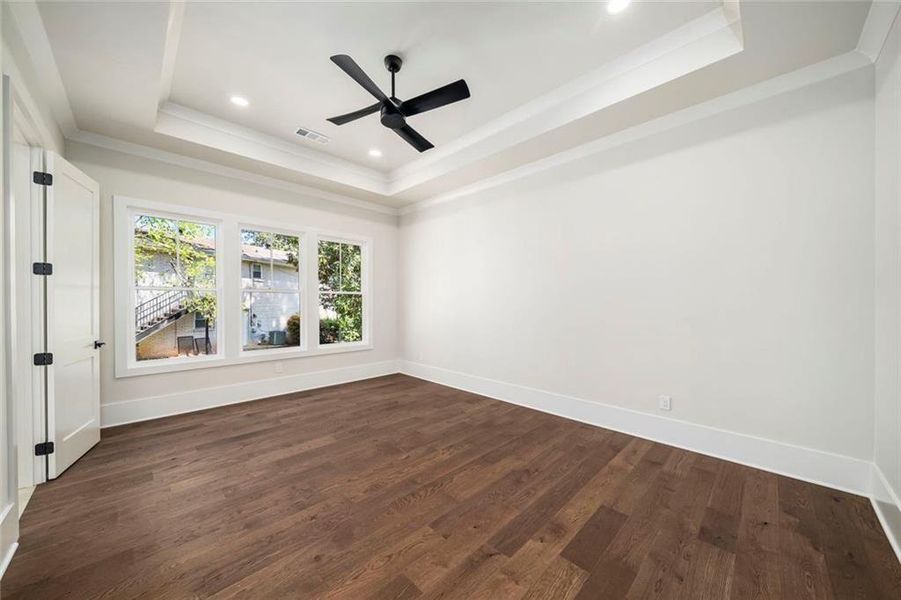 Spacious, unfurnished interior of a new home in , Decatur (Image 101).