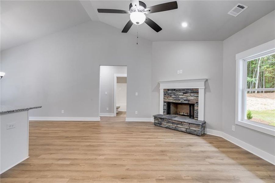 Spacious, unfurnished interior of a new home in , Buchanan (Image 31).