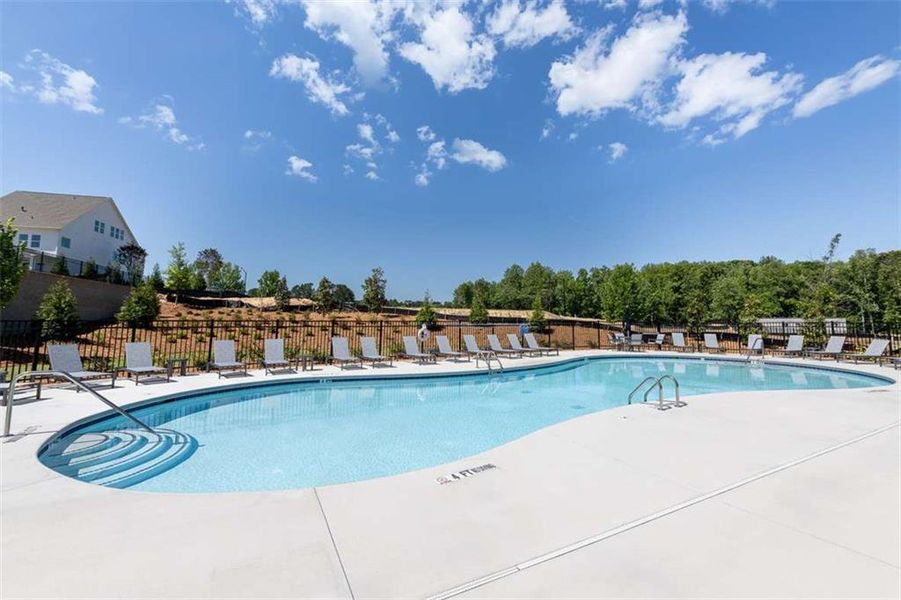 Community amenities in The Village at Sandy Plains, Marietta (Image 37).