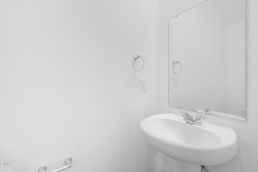 SUN_ElmGrove_Pic_Jackson_QMI_22_Powder_2