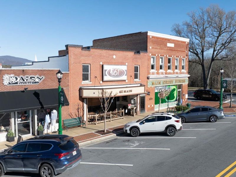 Image 81 of a home in Rolling Meadows.