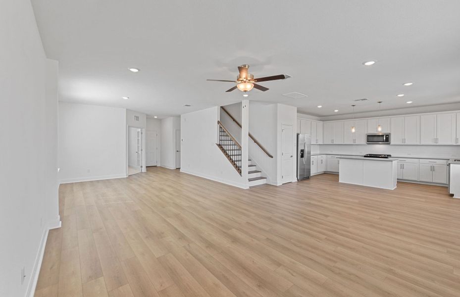 Spacious, unfurnished interior of a new home in Patterson Ranch, Georgetown (Image 15).