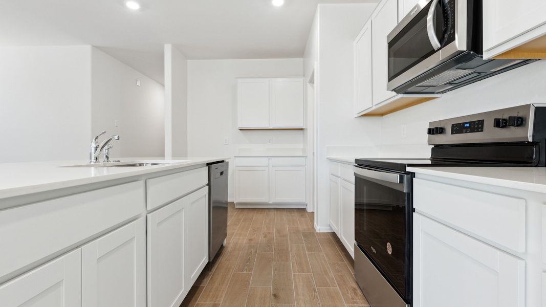 Furnished interior view inside a new home in Rio Rancho Estates, Wittmann (Image 7).