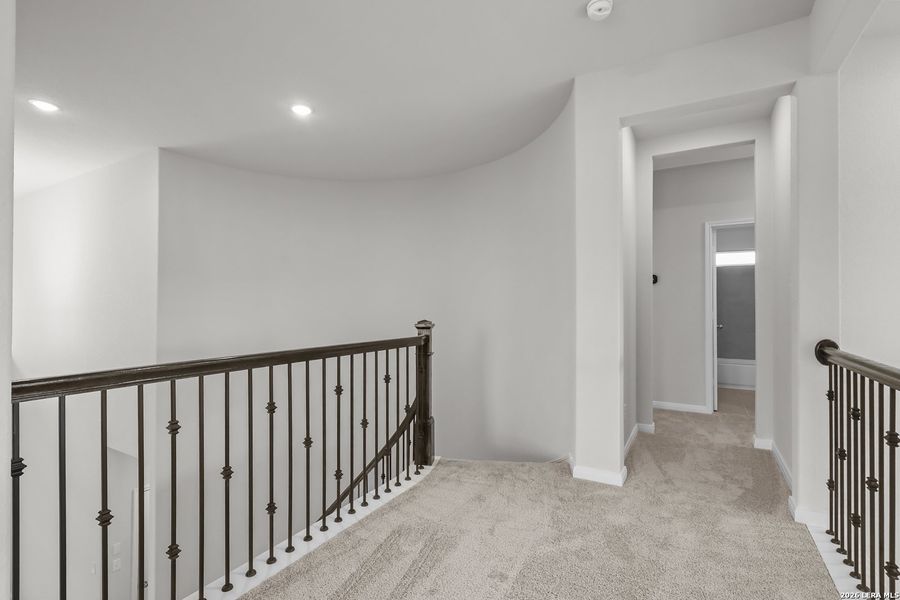 Spacious, unfurnished interior of a new home in Homestead, Schertz (Image 26).