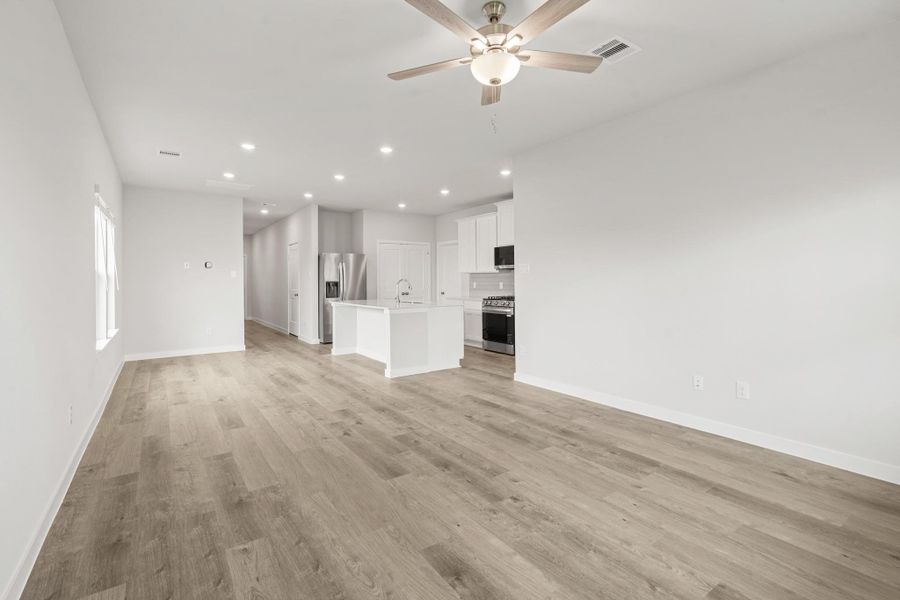Spacious, unfurnished interior of a new home in Laurel Farms, Brookshire (Image 18). Spacious, unfurnished interior of a new home in Laurel Farms, Brookshire (Image 18).
