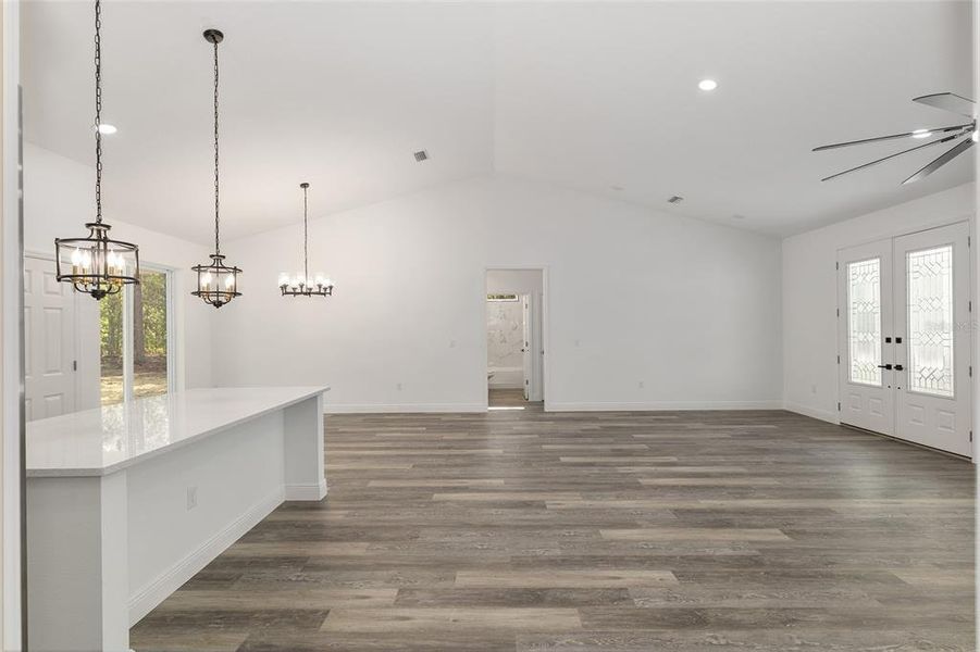 Spacious, unfurnished interior of a new home in , Dunnellon (Image 25).