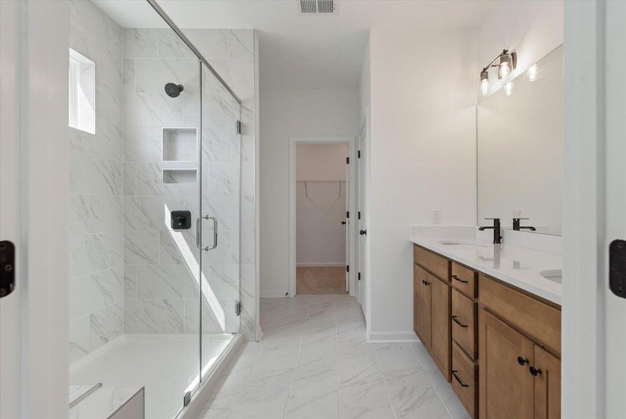 Image 22 of a home in Oakley Pointe.