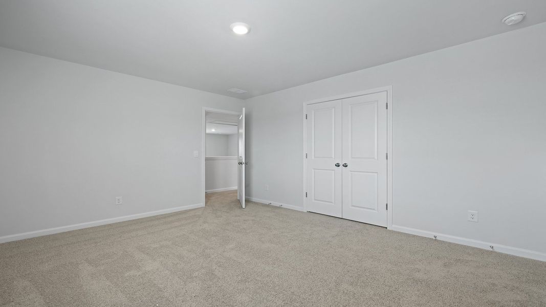 Spacious, unfurnished interior of a new home in Hunter's Branch, Hopkins (Image 33).