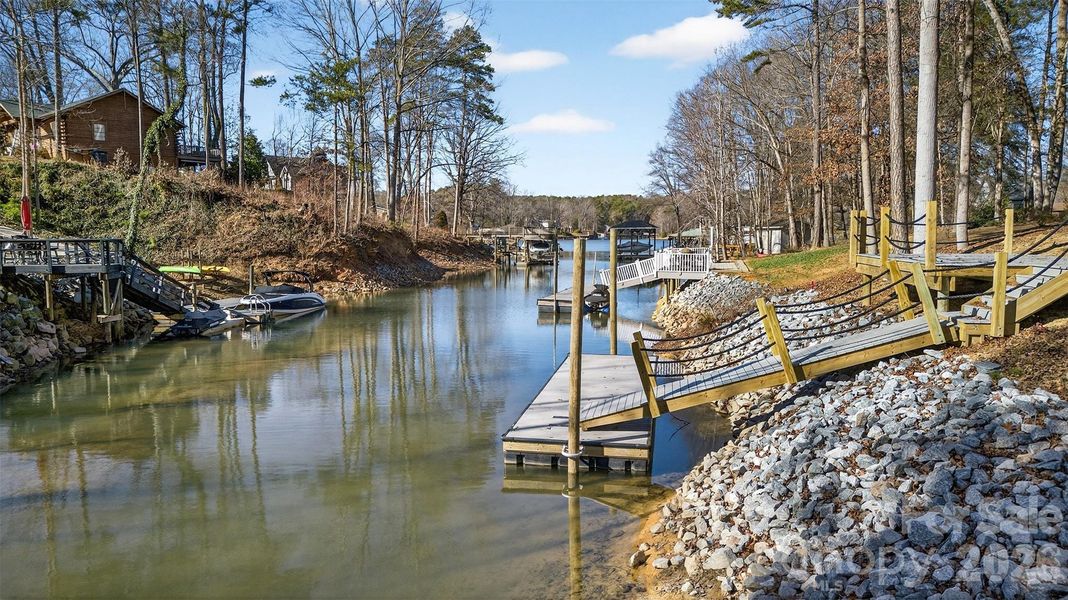 Natural landscape and outdoor views near in Sherrills Ford (Image 34). Natural landscape and outdoor views near in Sherrills Ford (Image 34).