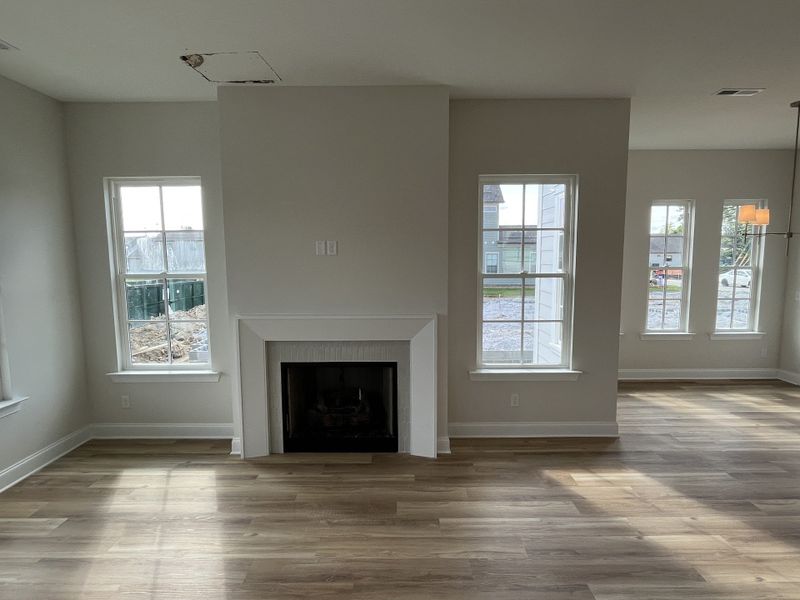 Spacious, unfurnished interior of a new home in Heritage Walk, Chattanooga (Image 12).