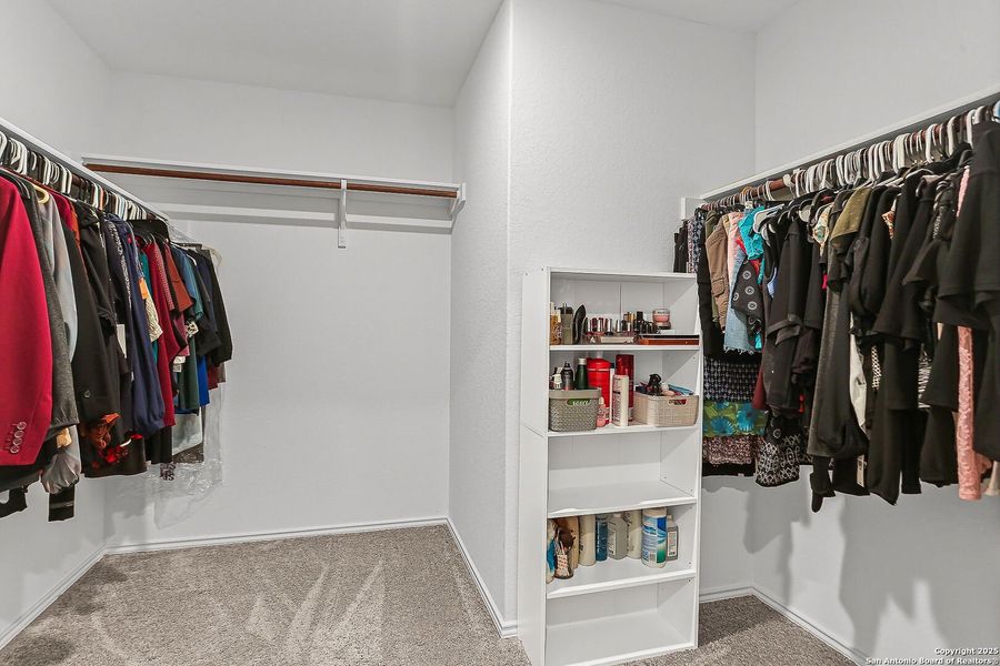 Image 21 of a home in .