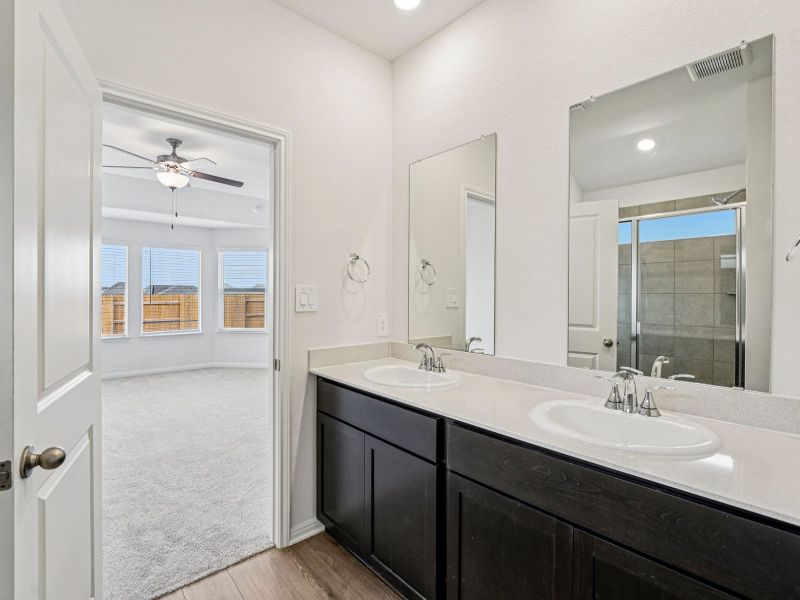 Furnished interior view inside a new home in Prairie Winds - Boulevard Collection, Hutto (Image 6).