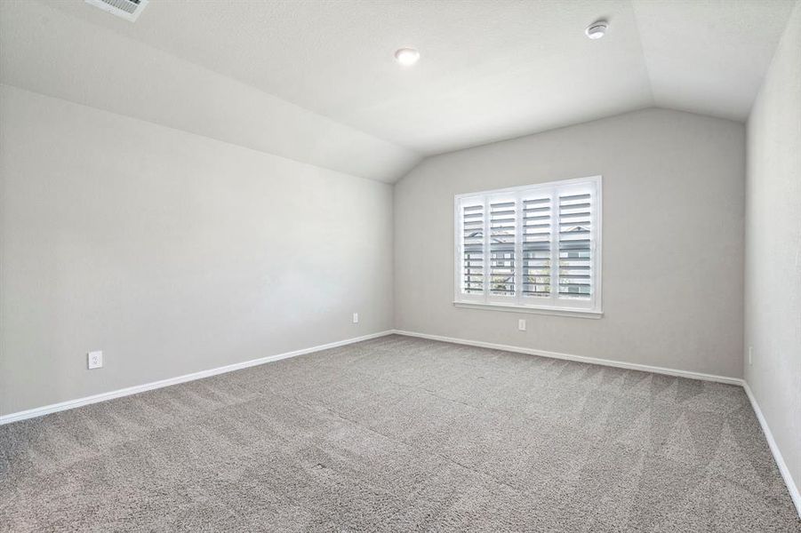 Spacious, unfurnished interior of a new home in , Fort Worth (Image 15).