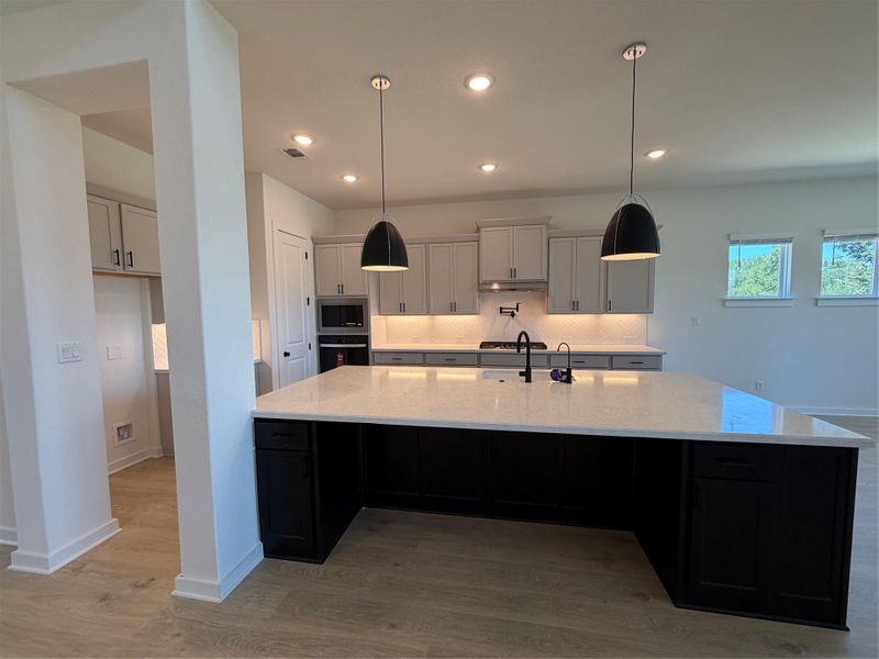 Light & Bright Open Concept Kitchen Light & Bright Open Concept Kitchen